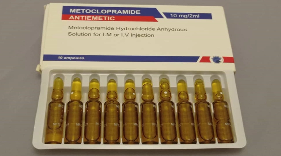 Box of 10 ampoules labeled 